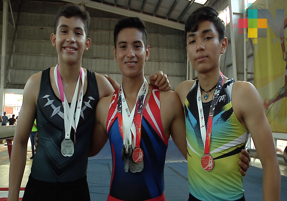 Cosechan medallas en Nacional de Gimnasia Artística