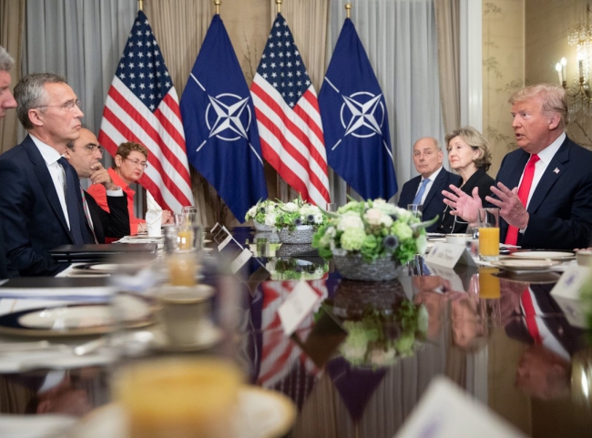 Cumbre de OTAN inicia con nuevas acusaciones de Trump