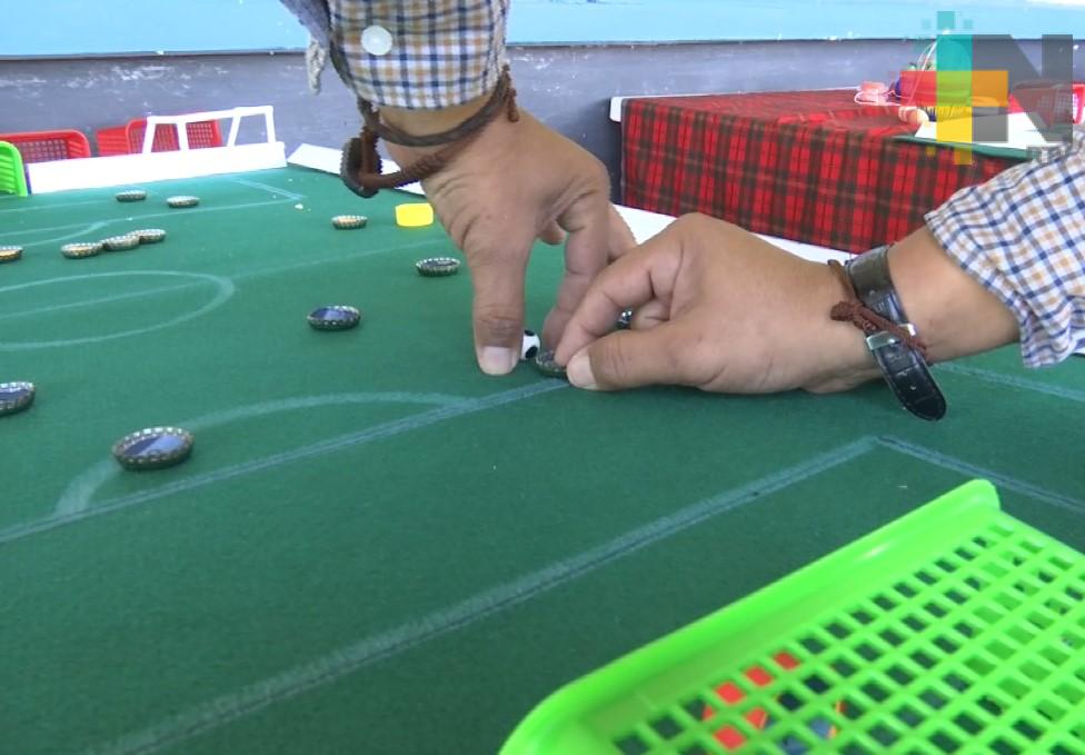 Futbolito con corcholatas, una propuesta para la sana convivencia