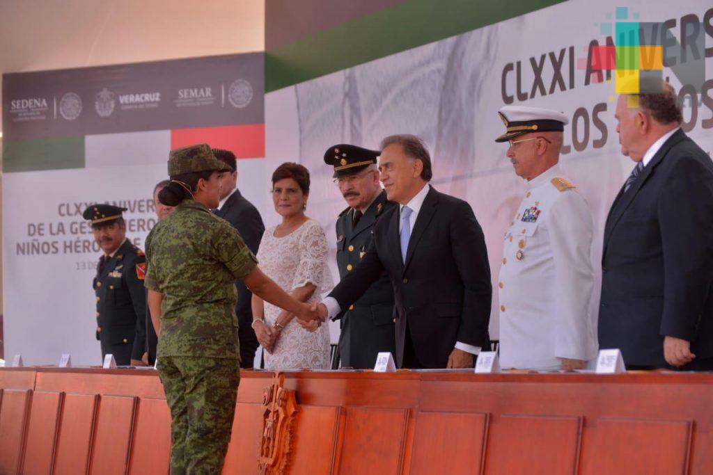 Reconoce el gobernador Yunes el gran apoyo de las Fuerzas Armadas en Veracruz