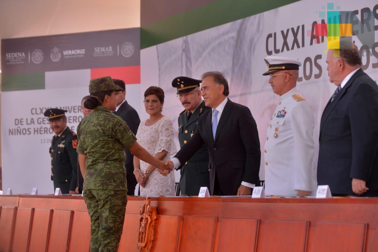 Reconoce el gobernador Yunes el gran apoyo de las Fuerzas Armadas en Veracruz