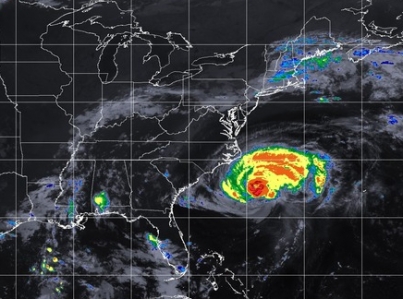 Florence se debilita pero amenaza con “mortales” inundaciones en EUA