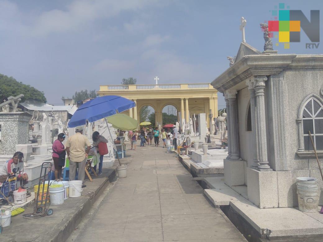 En municipio de Veracruz implementan medidas sanitarias en funerarias y panteones