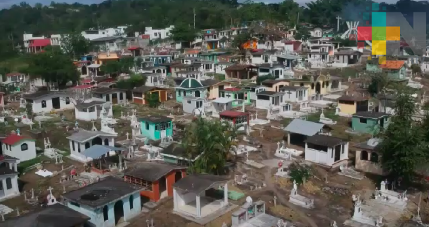 Labores de mantenimiento en Panteón de Tantoyuca
