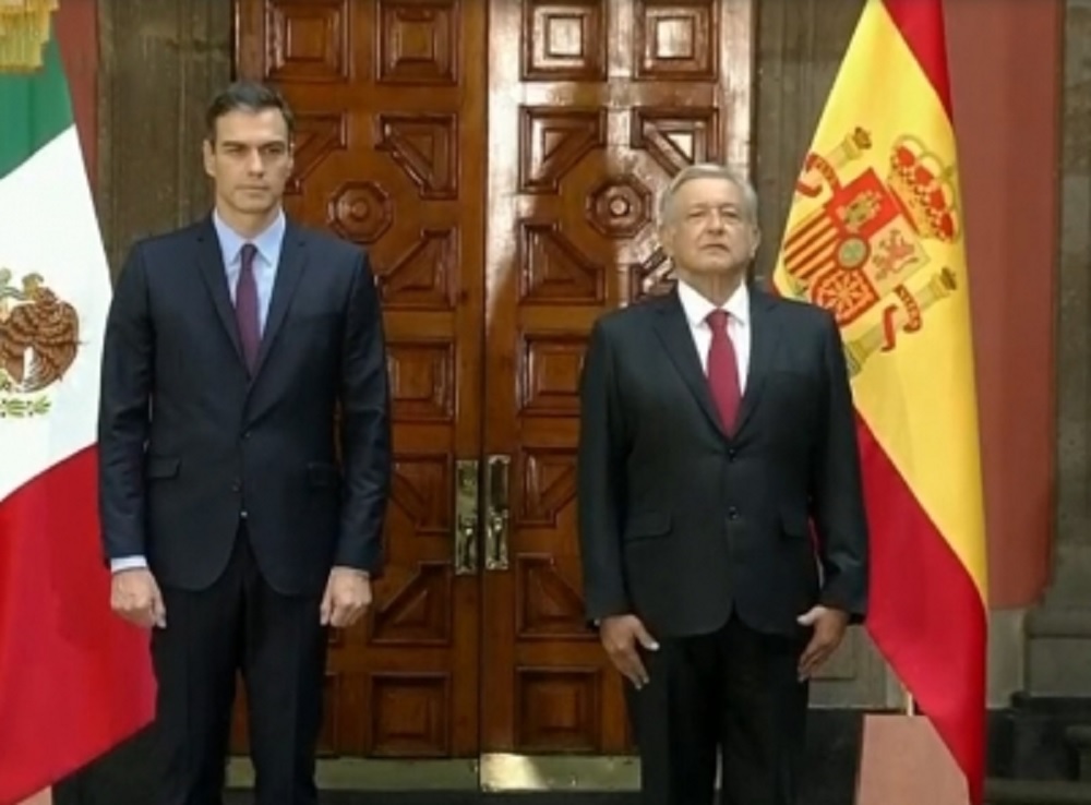 Recibe López Obrador al presidente español en Palacio Nacional