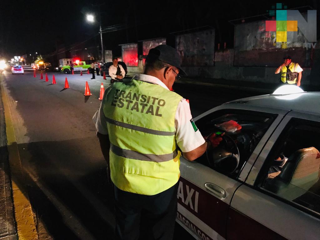 Delegación de Tránsito realiza operativo de alcoholimetría en Coatzacoalcos