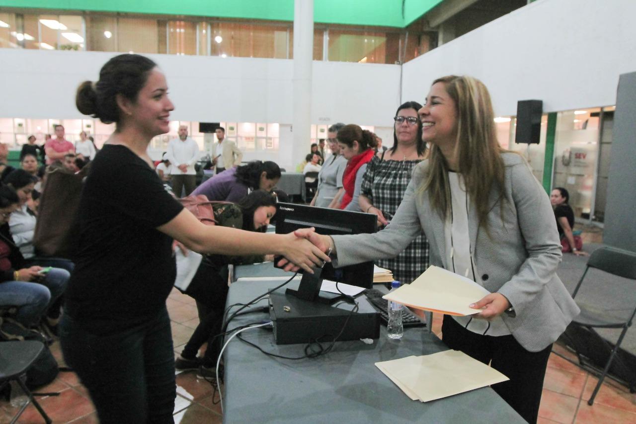 Continúa SEV con asignación de plazas a docentes