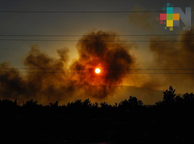 Controlan fuego en Parque Ecológico Xochimilco, sigue en Ciénega Grande