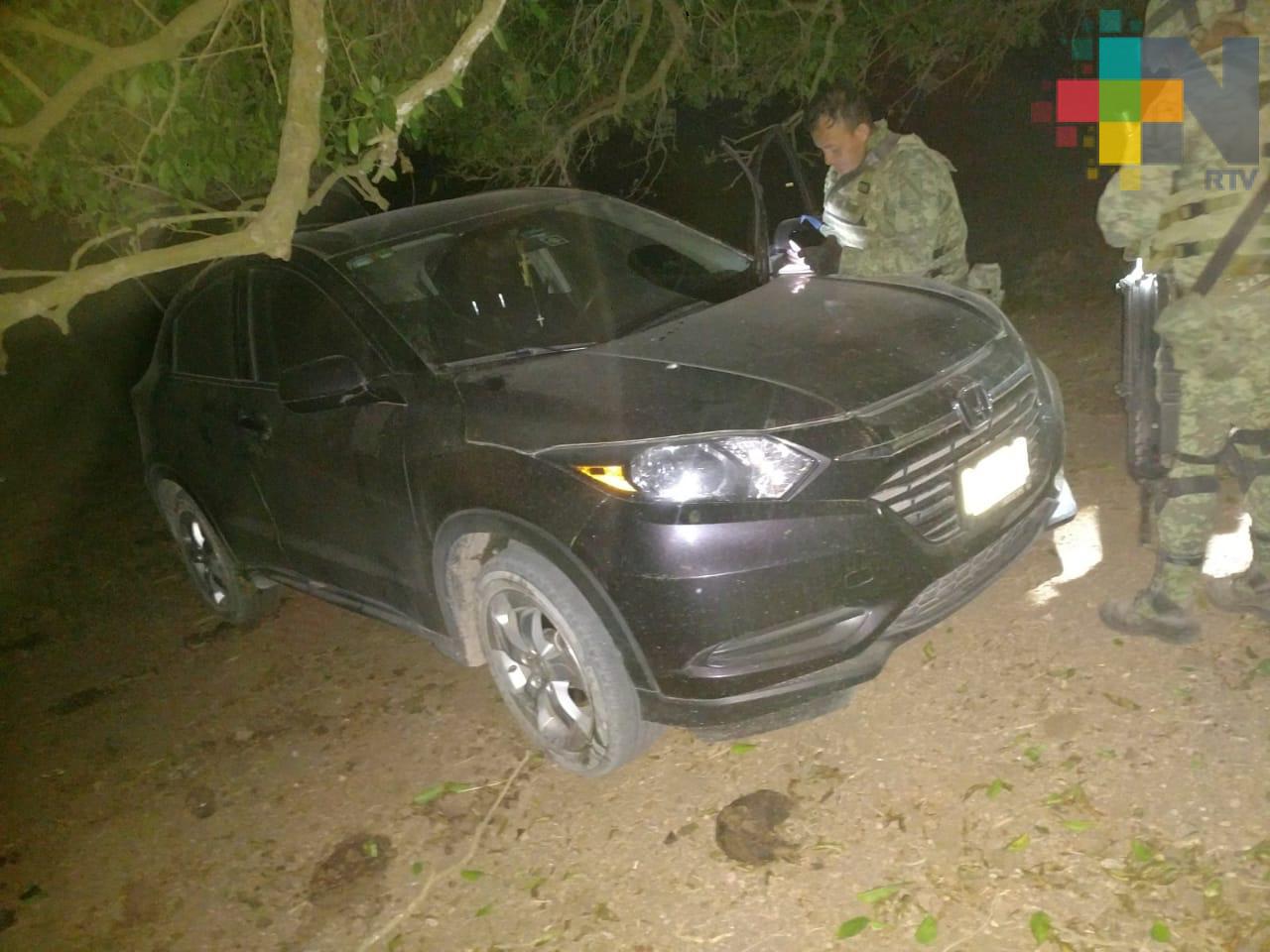Asegura Fuerza Civil tres camionetas