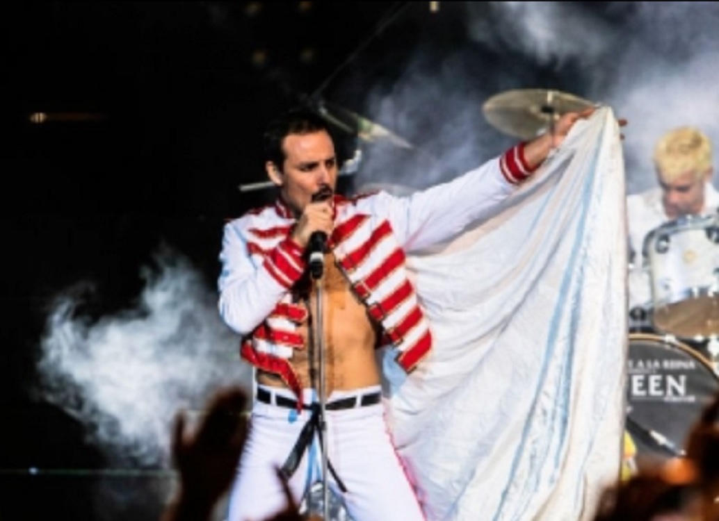 Exposición reúne materiales inéditos de Freddie Mercury y su trayectoria