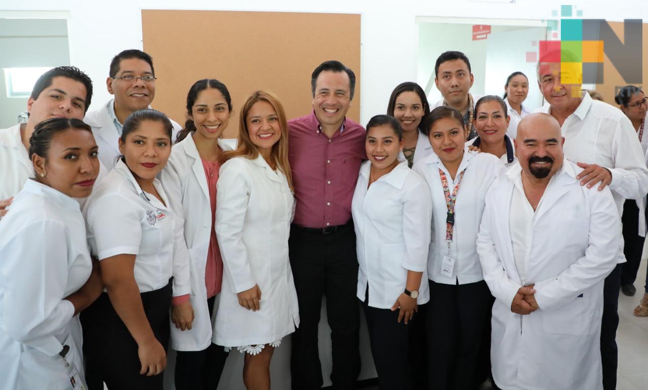 Inaugura Gobernador el Centro de Salud de Ignacio de la Llave