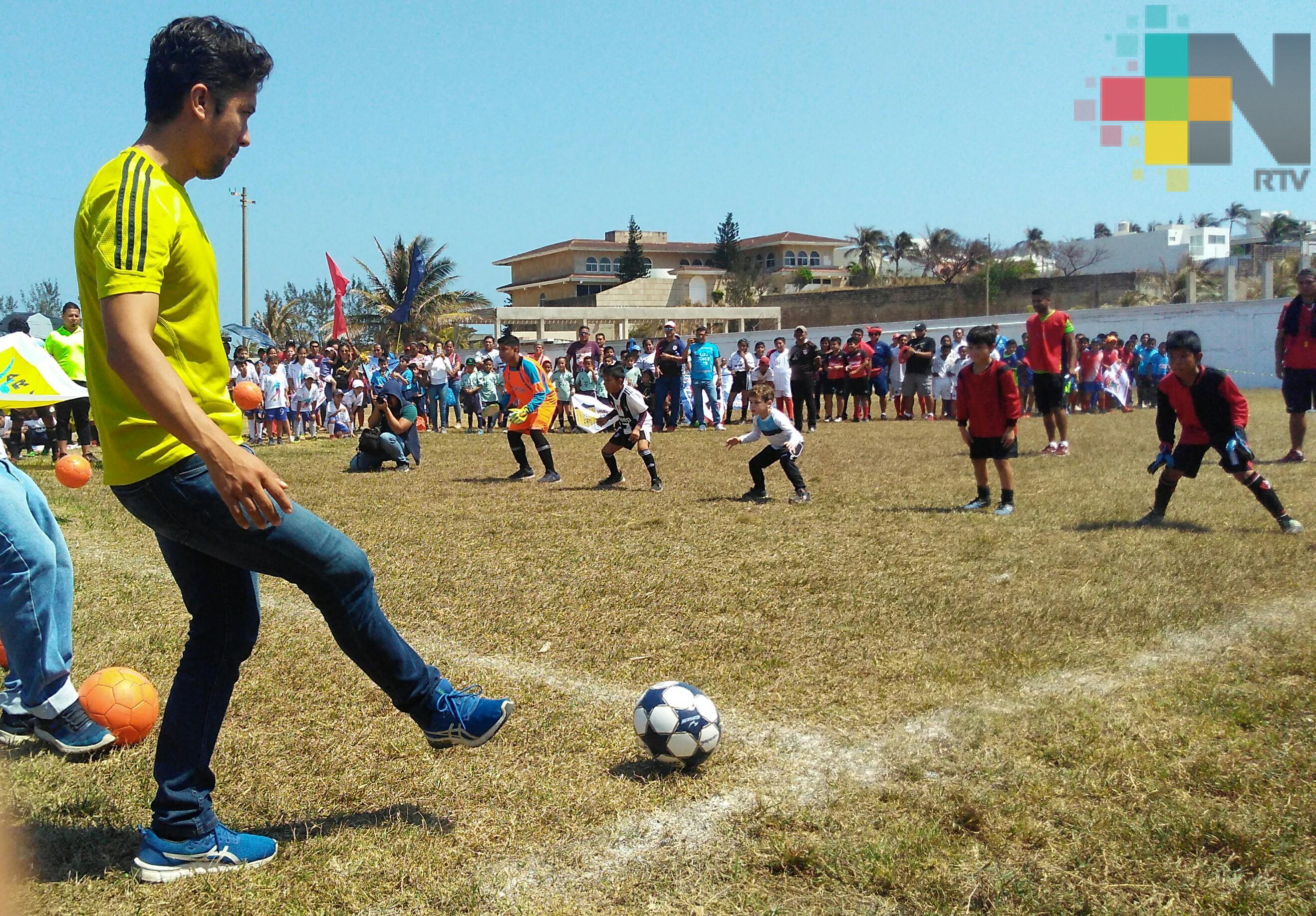 Inició la Liga Menor de Futbol de Coatzacoalcos