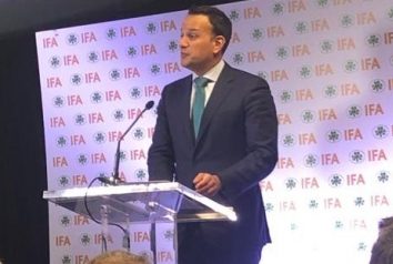 Brexit podría prolongarse hasta junio: primer ministro de Irlanda