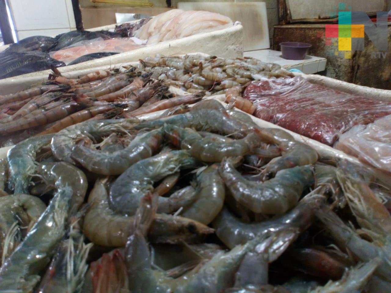 Desde hace 15 años la Cuaresma dejó de beneficiarlos, aseguran comerciantes de mariscos en Coatzacoalcos