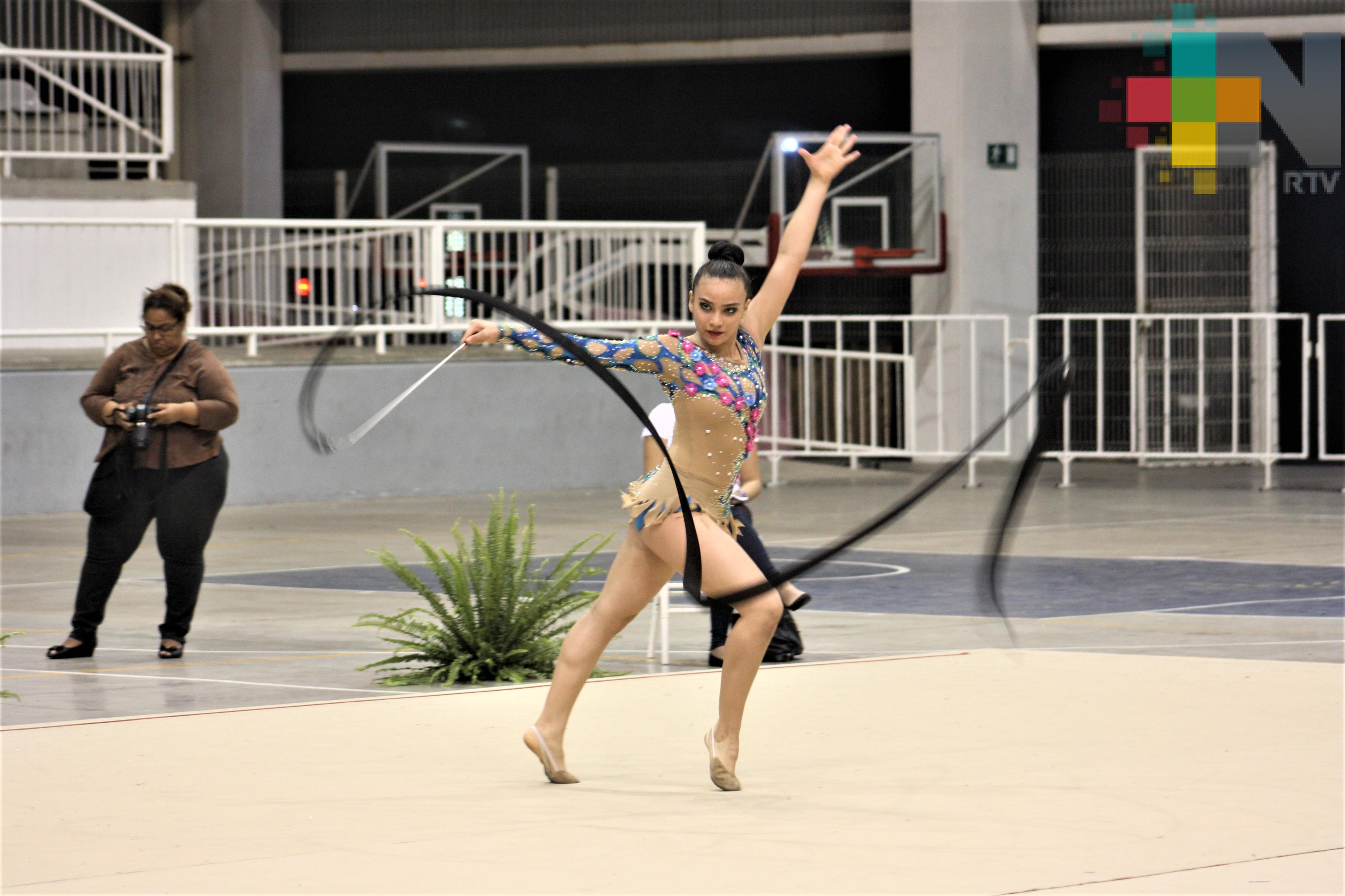 Destaca medallista nacional en gimnasia rítmica en Olimpiada Estatal