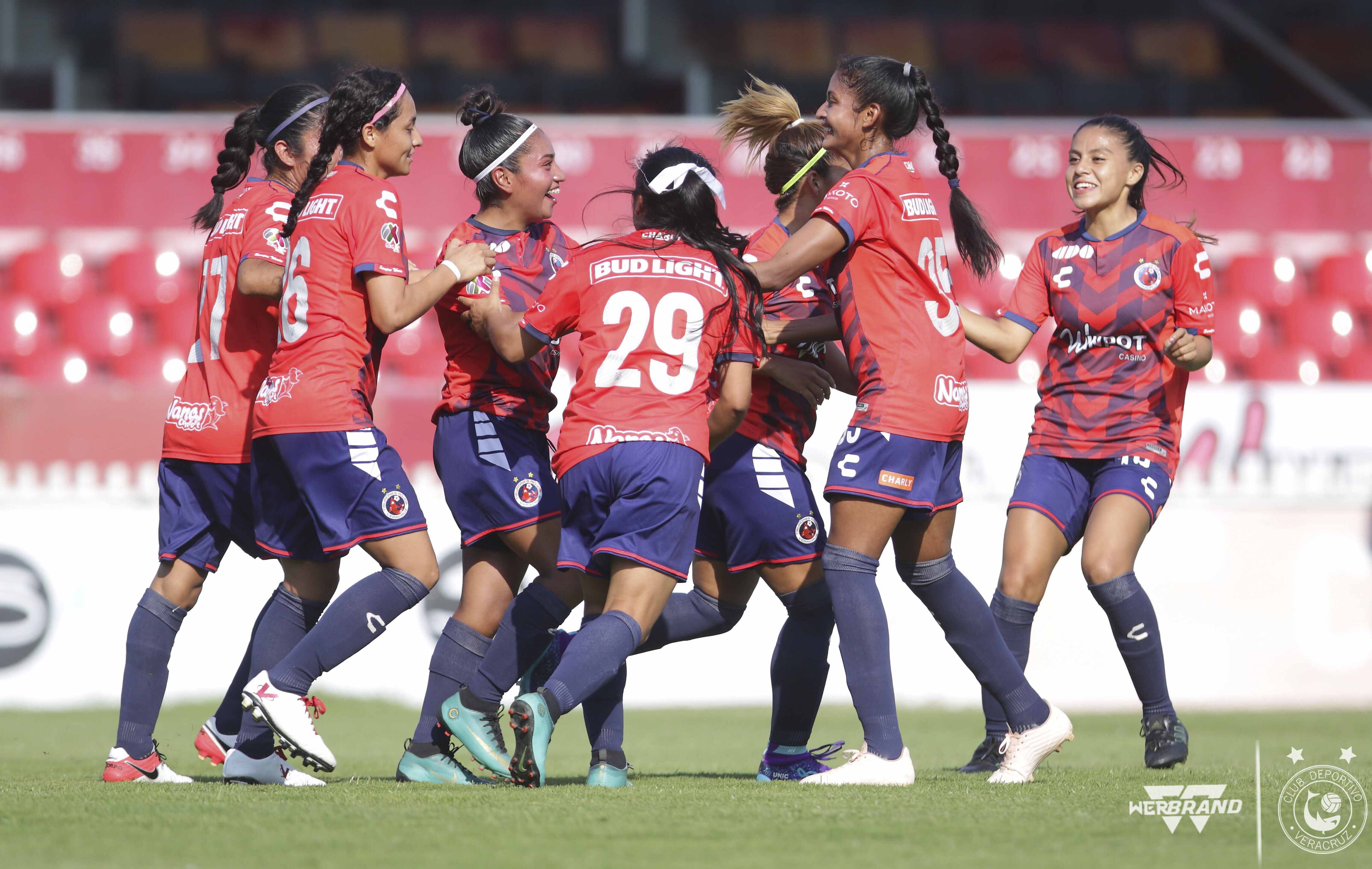 Tiburonas Rojas se despidieron con triunfo