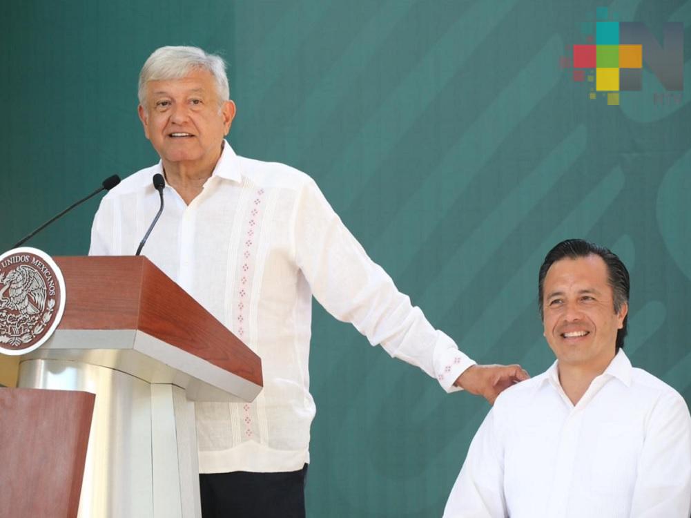 No se van a escapar, vamos a resolver la masacre en Minatitlán: Gobernador