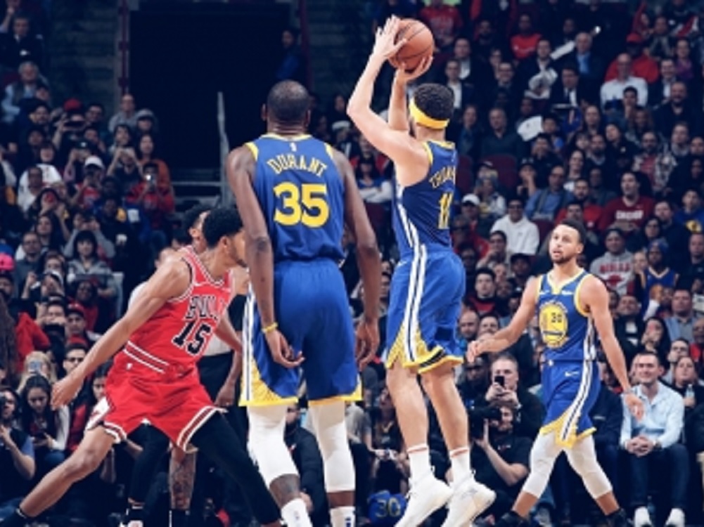 Warriors arrolla a Clippers y pone la serie 2-1 en playoffs de la NBA