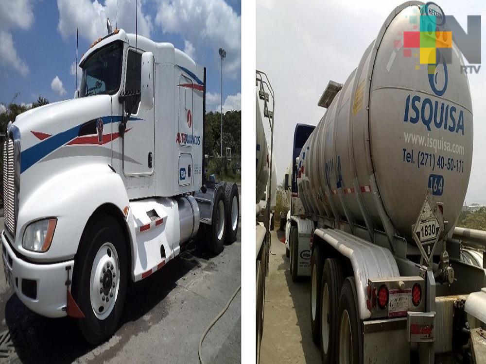 En Puebla apareció carro tanque robado con ácido fosfírico; desactivan alerta