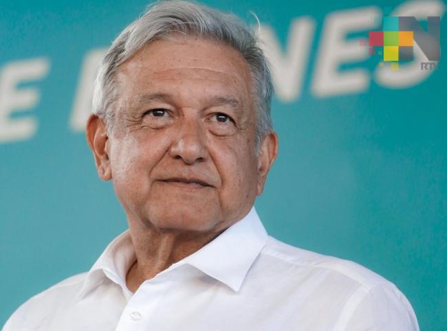 Problemas no se resuelven con impuestos AMLO; va canciller a Washington