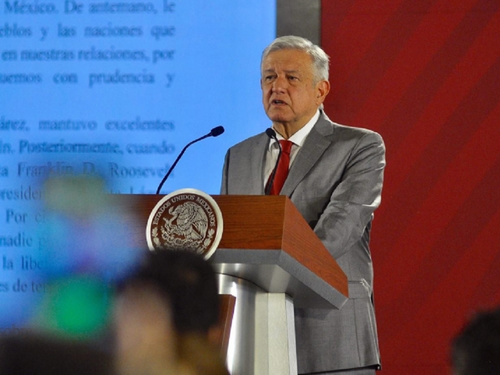 México cumple con su responsabilidad en política migratoria, dice AMLO