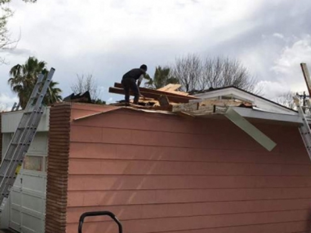 Tornado en Missouri deja tres muertos, lesionados y daños materiales