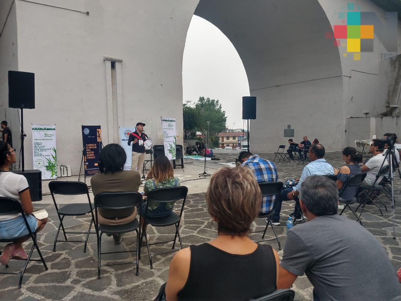 Realizaron en Xalapa foro abierto para promover la despenalización del uso medicinal y recreativo de la marihuana