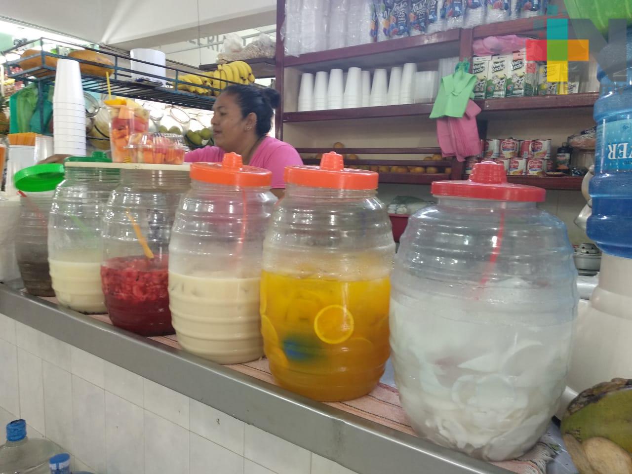Aguas naturales en cooperativas escolares, pide Asociación de Padres de Familia de Veracruz