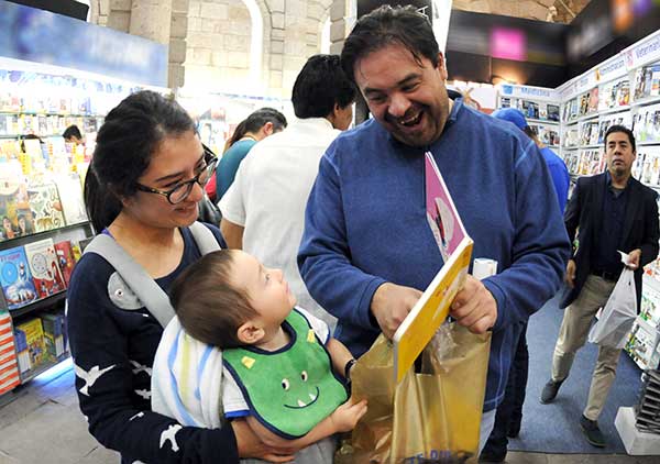Respeto a la diversidad ha cambiado estructura familiar