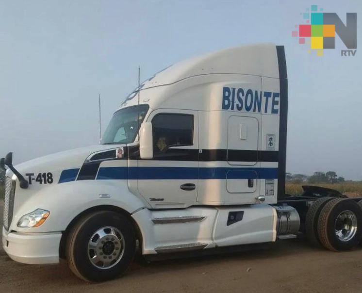 En Senado buscan regular tractocamiones: Canacar Veracruz