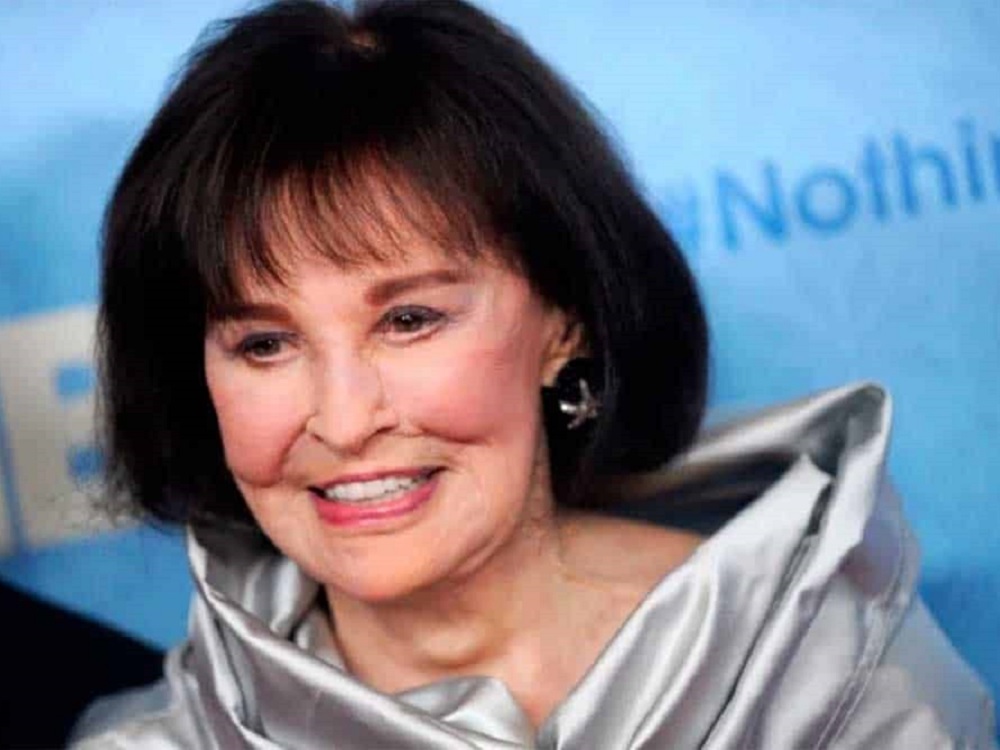 Muere Gloria Vanderbilt, ícono de la moda estadunidense