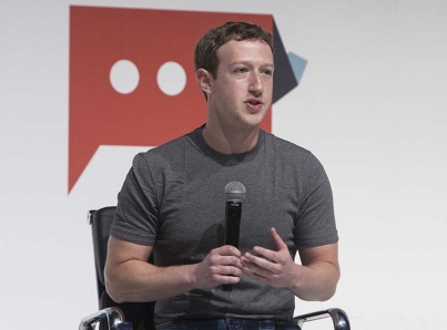López Obrador invita a Zuckerberg a impulsar conectividad en México