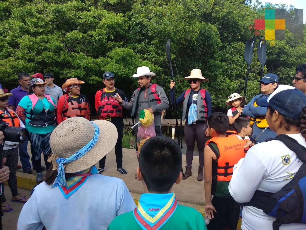 Limpian mangles en Coatzacoalcos para su preservación