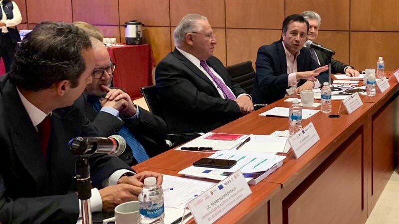 Se presentó mega proyecto del Corredor Interoceánico del Istmo de Tehuantepec; el gobernador Cuitláhuac García, presente en Palacio Nacional