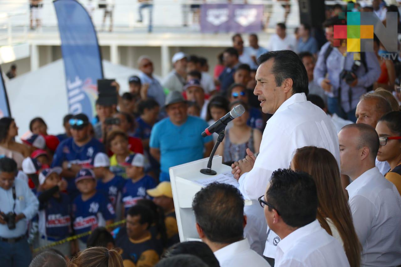 Inaugura Gobernador campeonato nacional de natación