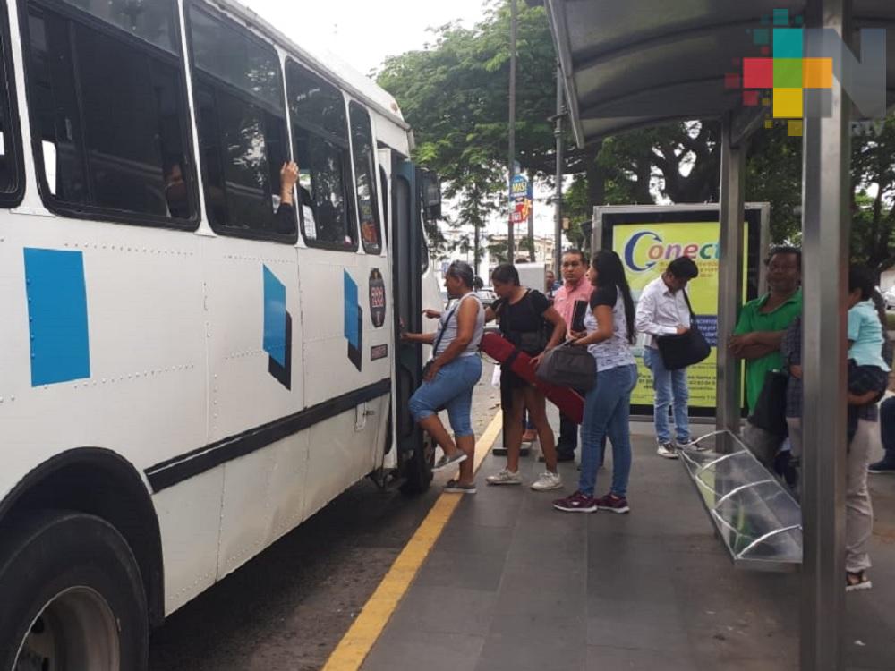 Garantizado el transporte público; tomará vías alternas por cierre de calles en Veracruz puerto