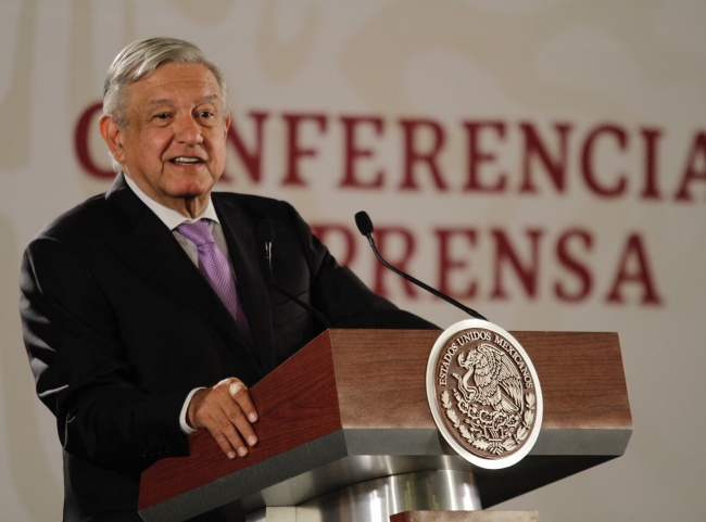 Coneval, organismo oneroso que no conoce comunidades pobres: AMLO