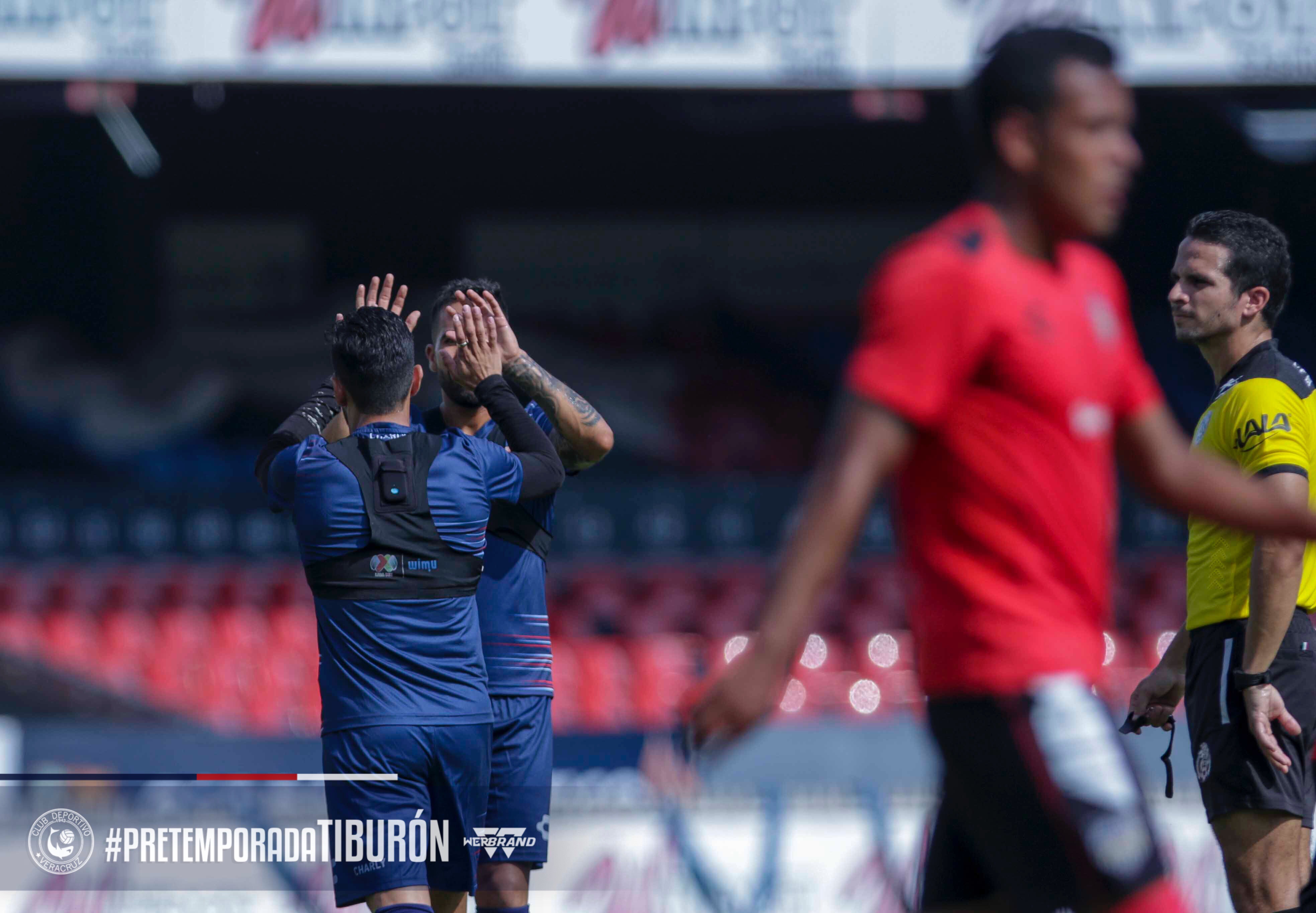 Tiburones Rojos goleó a los Albinegros de Orizaba