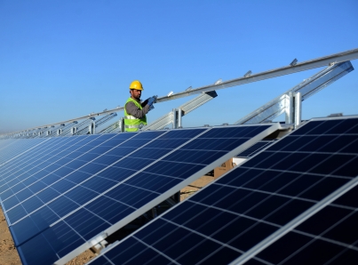 Crean dispositivo que puede producir electricidad y purificar agua