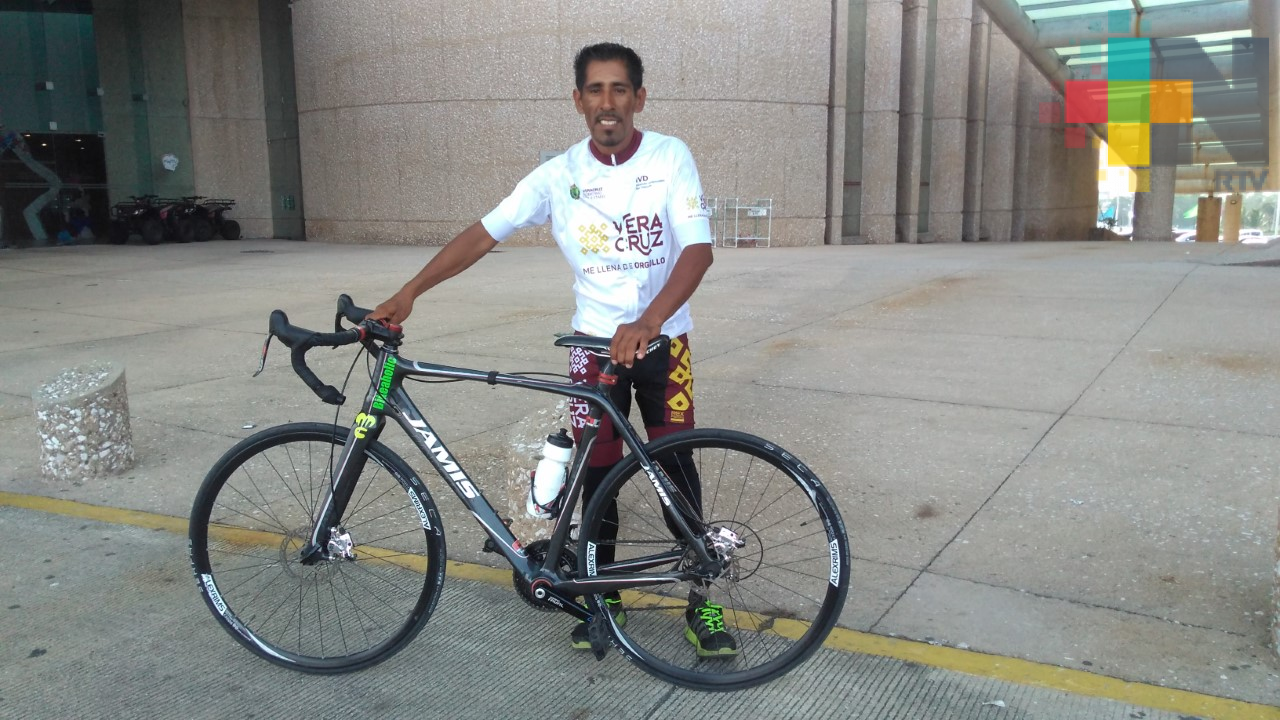 Emmanuel Sedglach en busca del Mundial de Paraciclismo