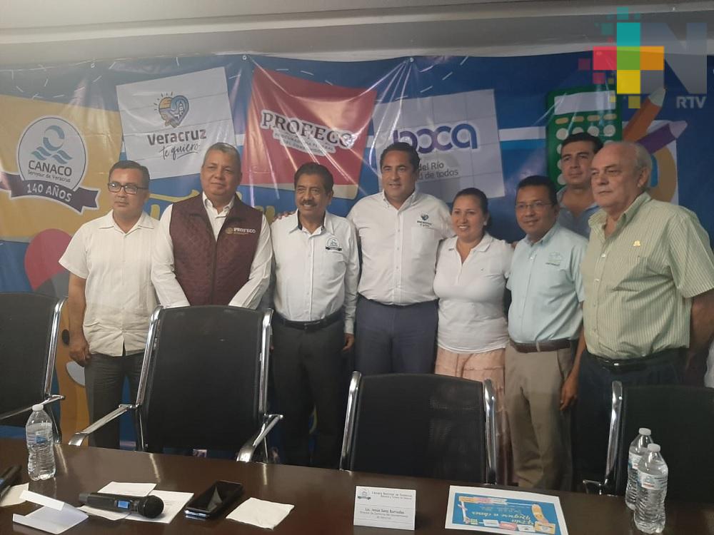 Canaco y Profeco organizan feria de regreso a clases en Veracruz puerto