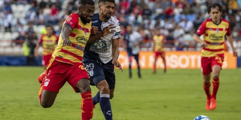 Morelia ya ganó, 2-1 a un Pachuca que está con un empate y dos derrotas