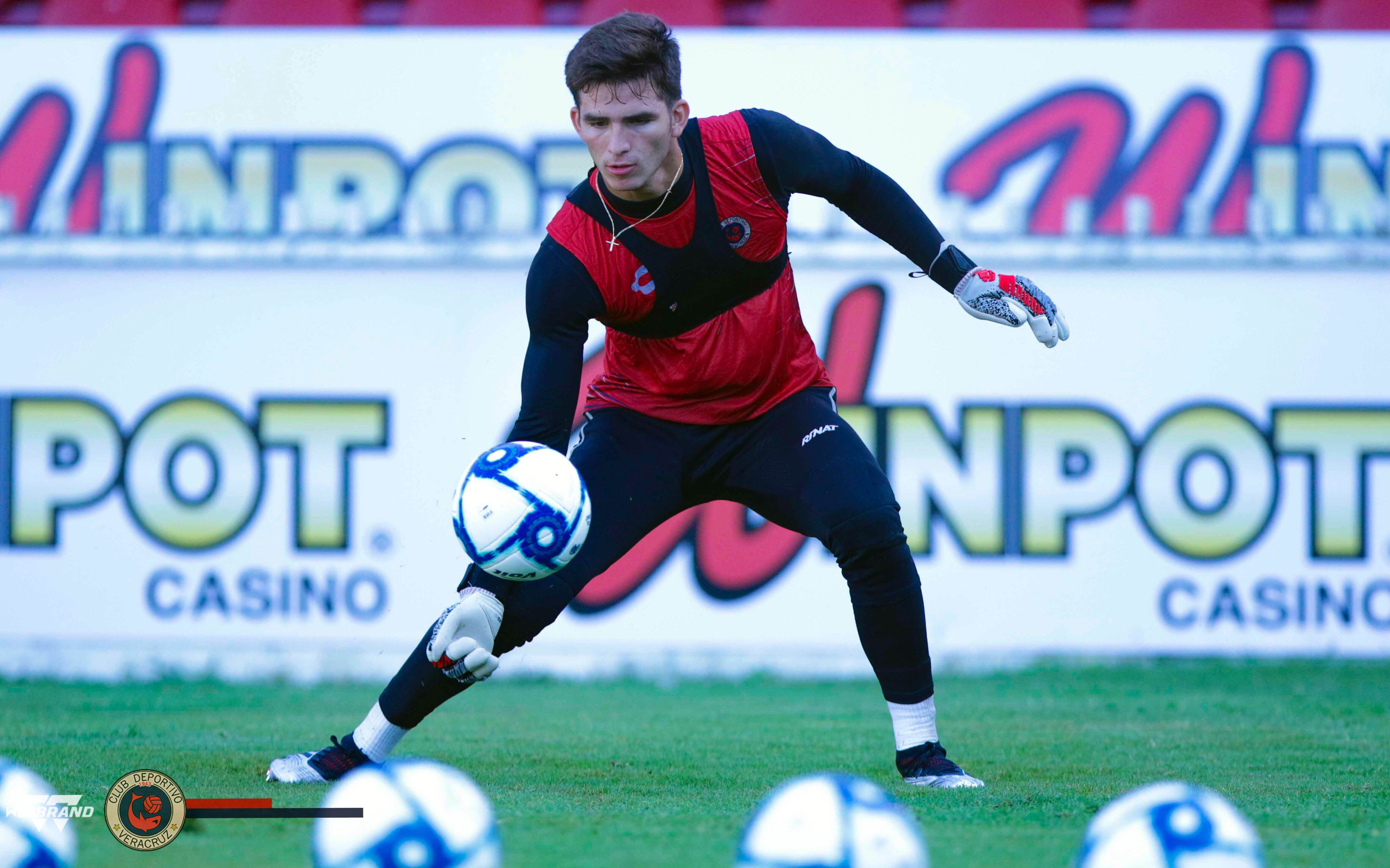 Tiburones Rojos hicieron futbol ante su filial Sub-20