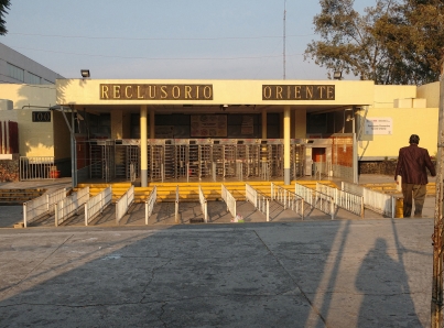 Incendio en Reclusorio Oriente deja tres fallecidos y siete lesionados