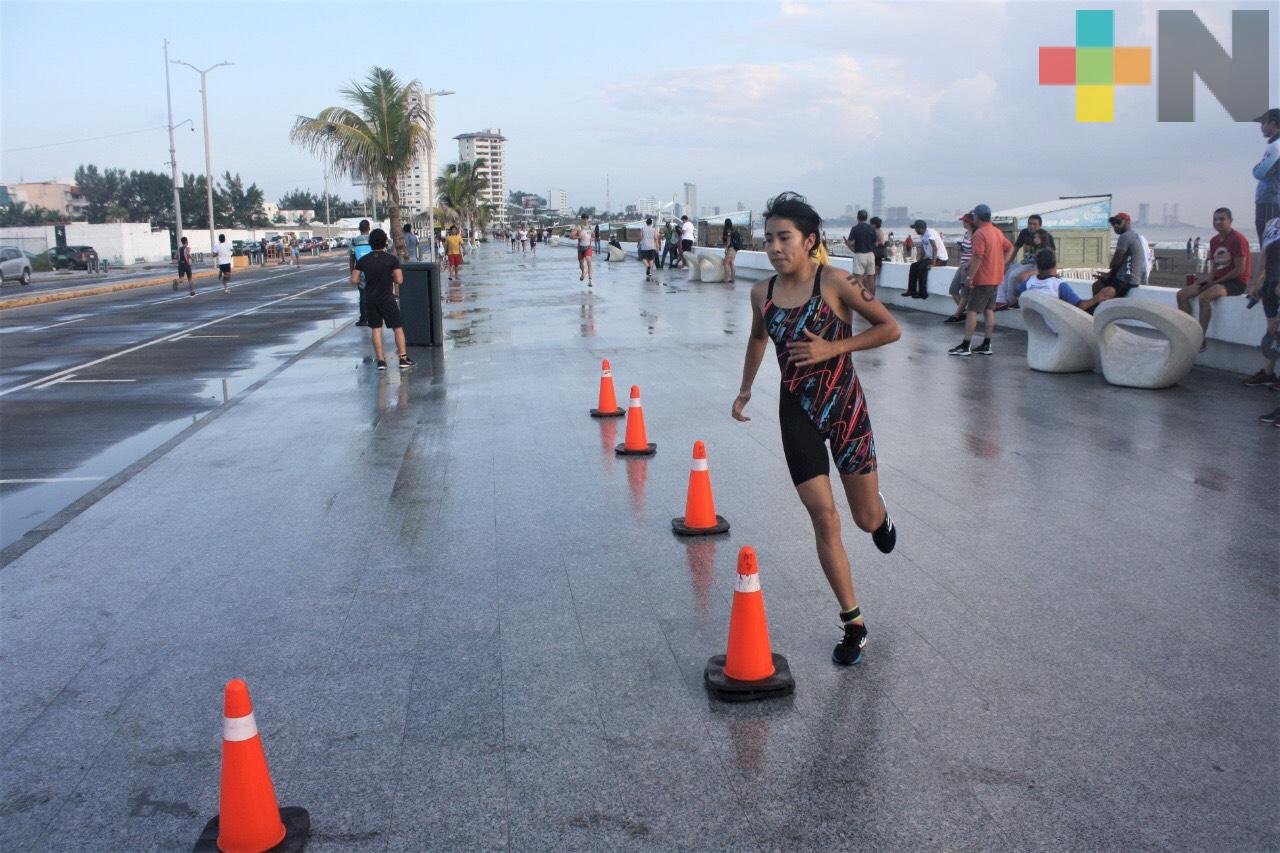 Laudy Garista y Armando Gamboa ganan el Acuatlón Tri Racing 2019