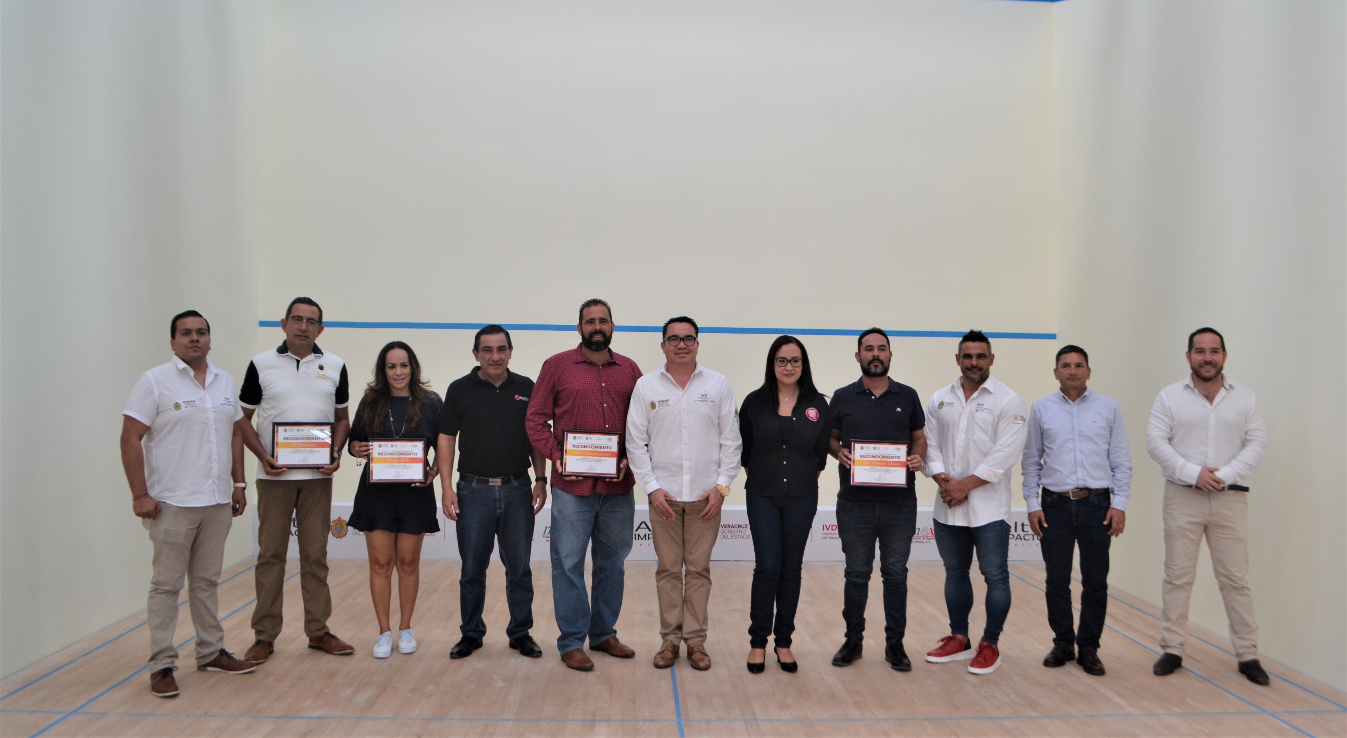 Rehabilita iniciativa privada canchas de squash