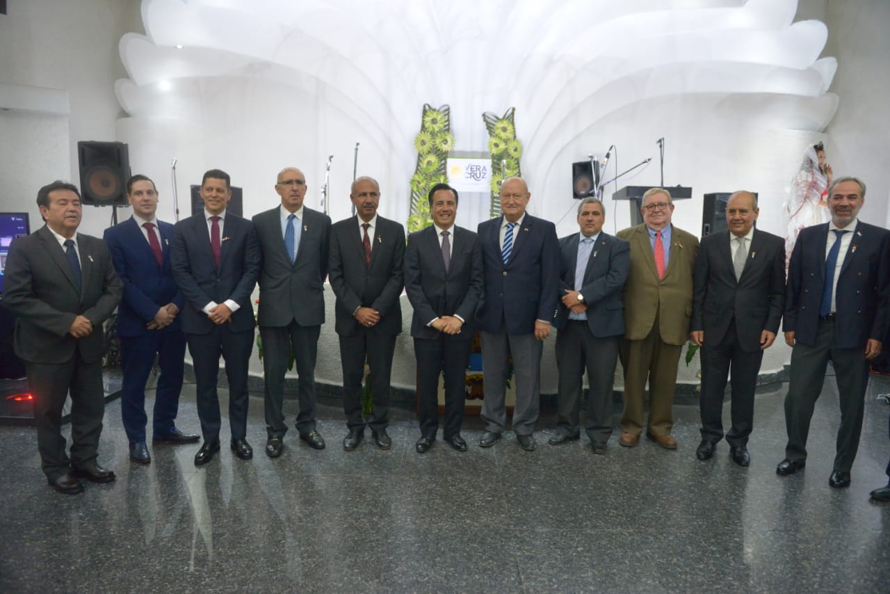 Muestra gobernador Cuitláhuac García a embajadores la riqueza de Veracruz
