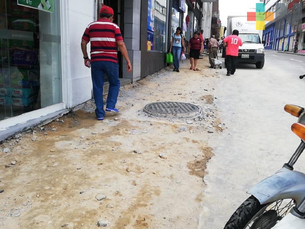 Inician rehabilitación de banquetas y guarniciones del centro de Córdoba