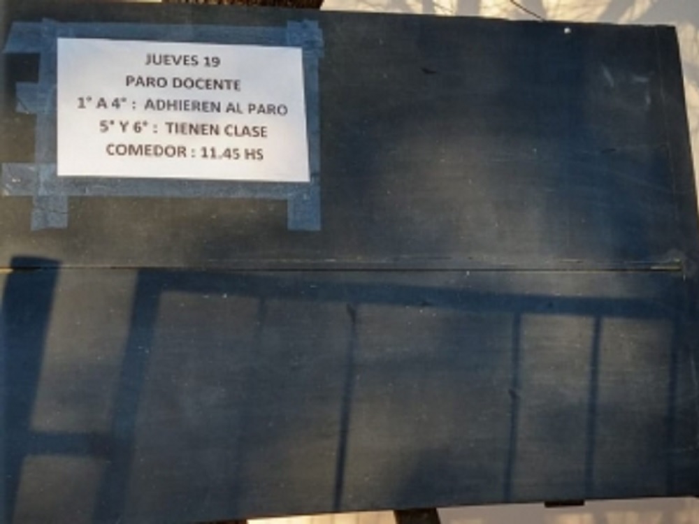 Maestros argentinos en paro nacional por demanda salarial