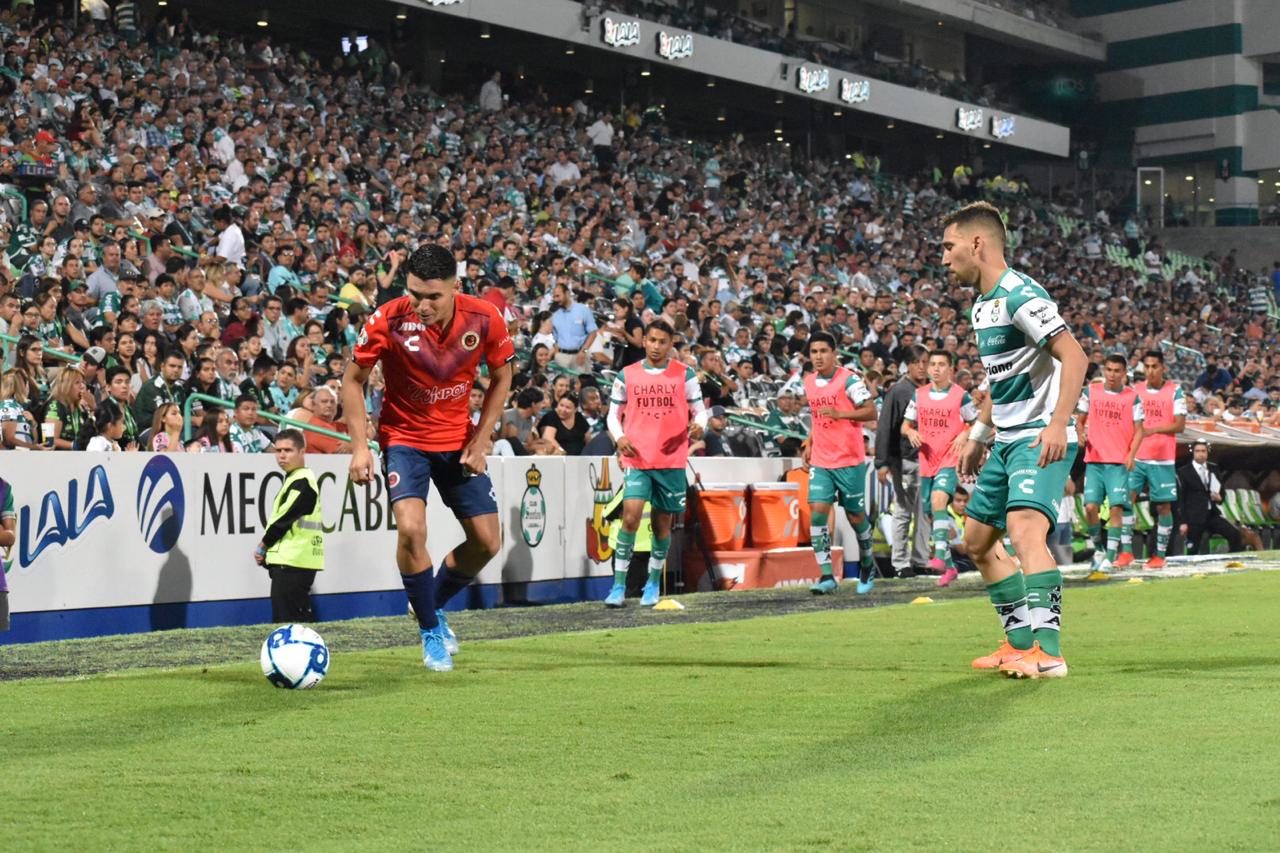 Tiburones Rojos acumulan 37 juegos sin victoria en Liga MX